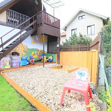 Adel Homestay
